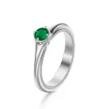 Pierścionek z białego złota ze szmaragdem AJPZ_134